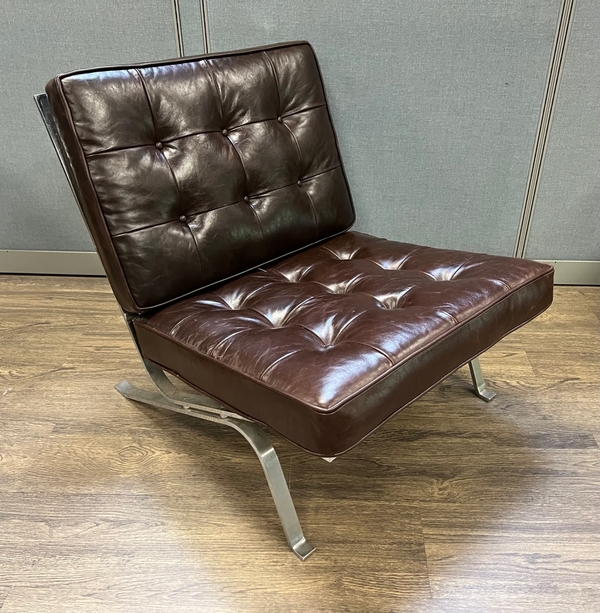 Vintage Brown Leather Lounge Chair