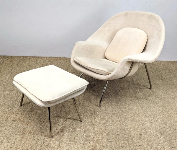 Womb Style Lounge Chair and Ottoman