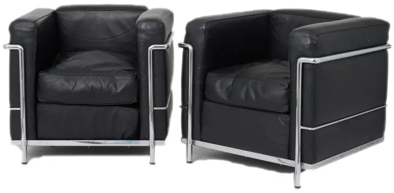 Pair Le Corbusier black leather / chrome lounge chairs